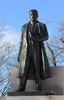 Titre original&nbsp;:    Description English: Sir Robert Borden (1854-1957), statue, Parliament Hill, Ottawa Date 7 February 2010 Source Own work Author D. Gordon E. Robertson

