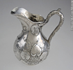 Titre original&nbsp;:  Water pitcher Robert Hendery 1862, 19th century Silver 25 x 21 x 16 cm Gift of The Rev. Dr. Davena Davis M2006.77.1 © McCord Museum Keywords: 