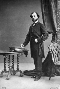 Titre original&nbsp;:  Photograph Mr. H. Dinning, Montreal, QC, 1862 William Notman (1826-1891) 1862, 19th century Silver salts on paper mounted on paper - Albumen process 8.5 x 5.6 cm Purchase from Associated Screen News Ltd. I-2837.1 © McCord Museum Keywords:  male (26812) , Photograph (77678) , portrait (53878)